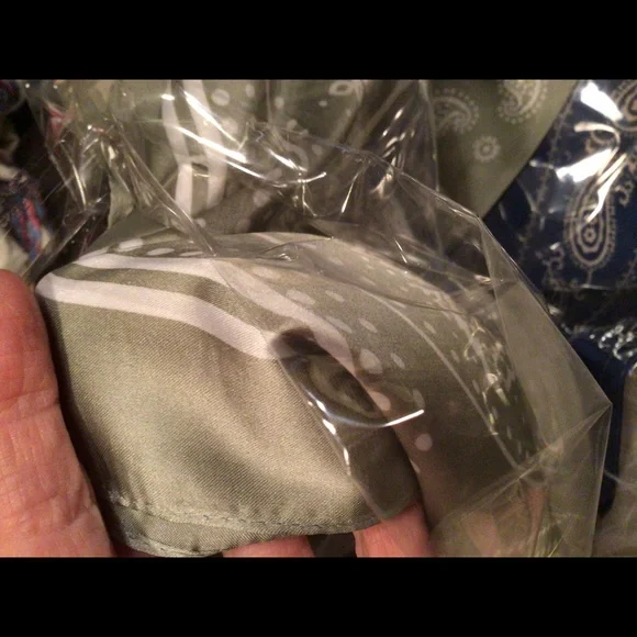 1 left! Olive and Pique sage silky scarf - Picture 6 of 6